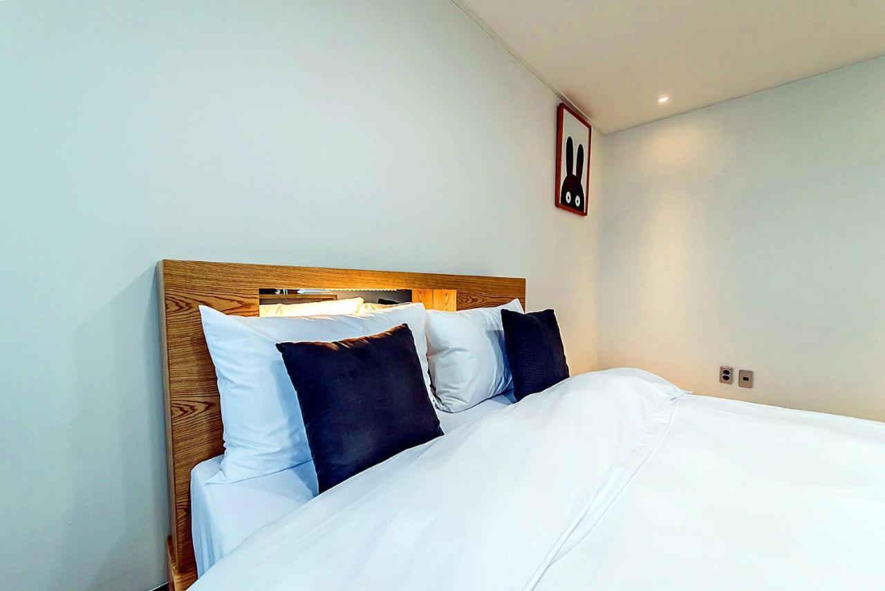 Nine Boutique Hotel Seogwipo Ngoại thất bức ảnh
