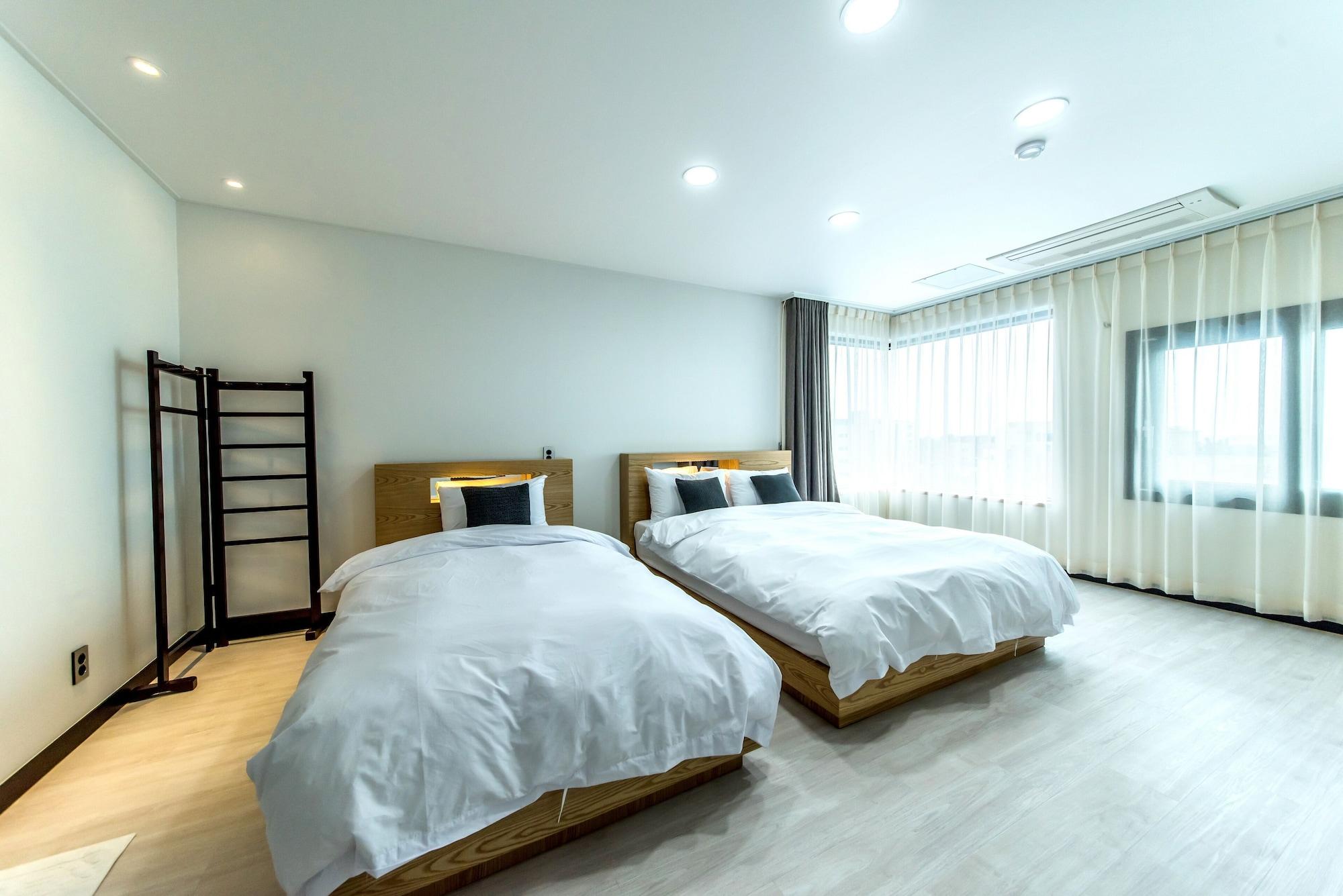 Nine Boutique Hotel Seogwipo Ngoại thất bức ảnh